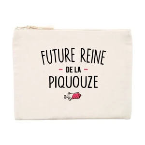 Future reine de la piquouze