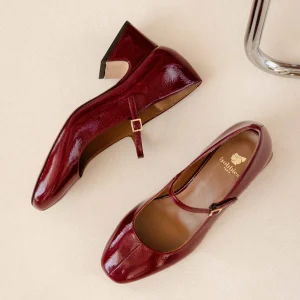Joanie Laqué – Escarpins vernis bordeaux – Bobbies