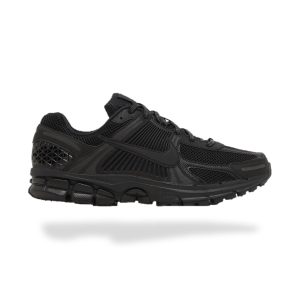 NIKE ZOOM VOMERO 5 TRIPLE BLACK