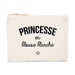 Princesse en blouse blanche